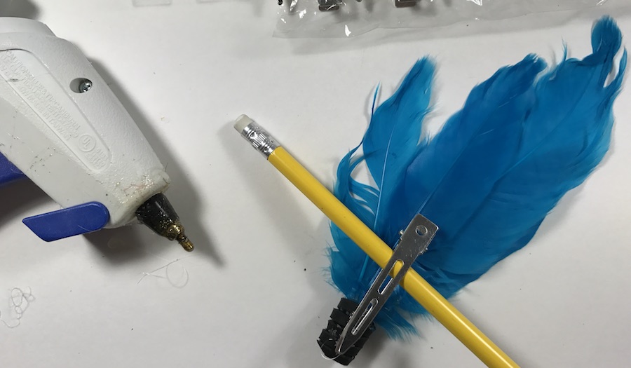 Vex's Feather Hair Clip