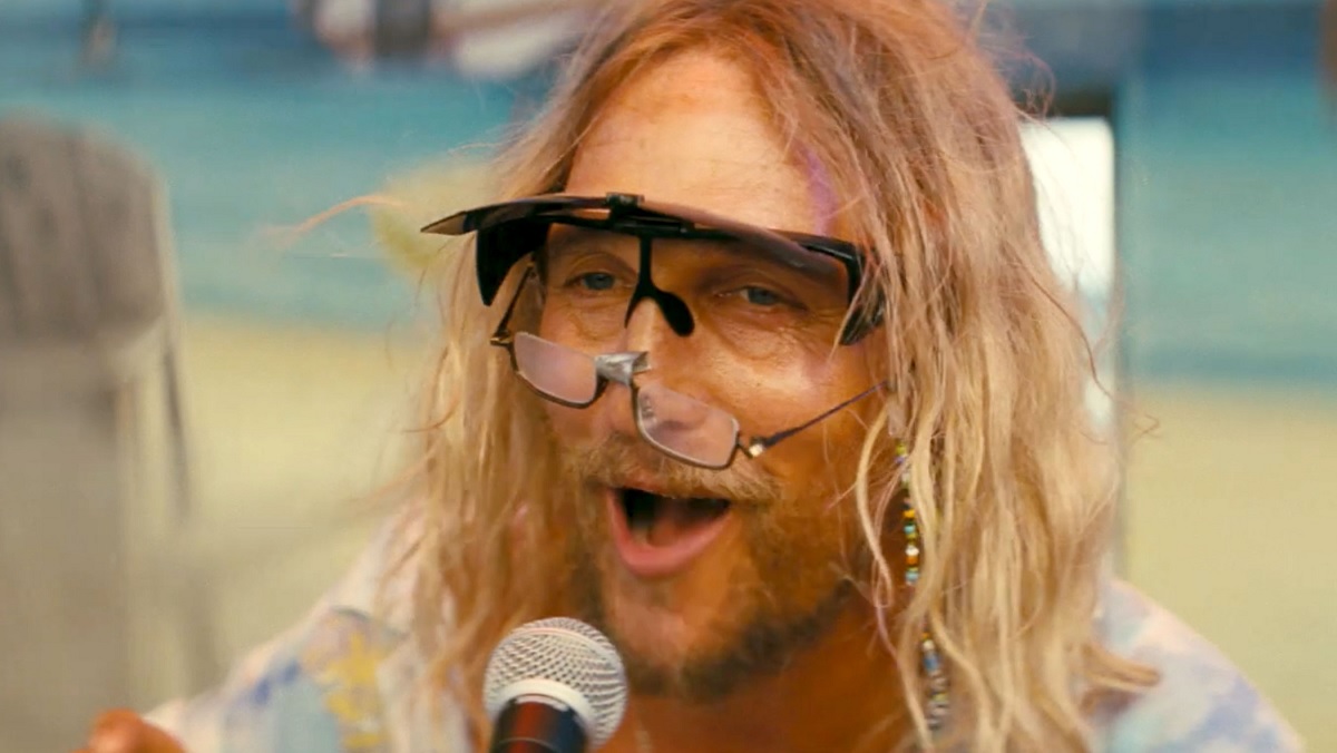 Review: McConaughey unhinged in wild 'Beach Bum