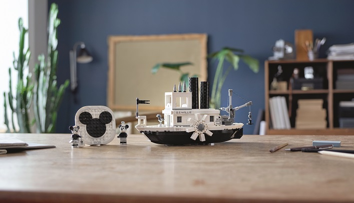 LEGO Ideas Steamboat Willie Set Celebrates 90 Years Of Mickey Mouse_3