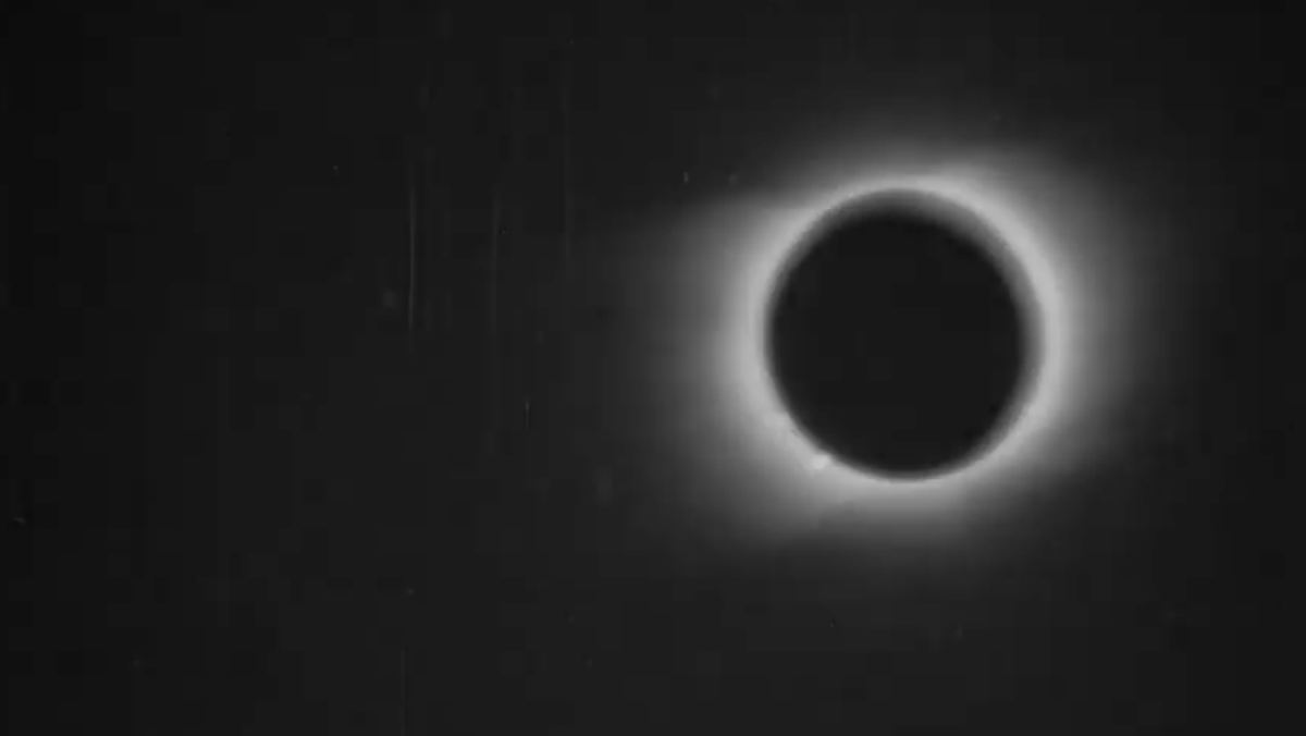 see-120-year-old-footage-of-the-first-solar-eclipse-ever-filmed-nerdist