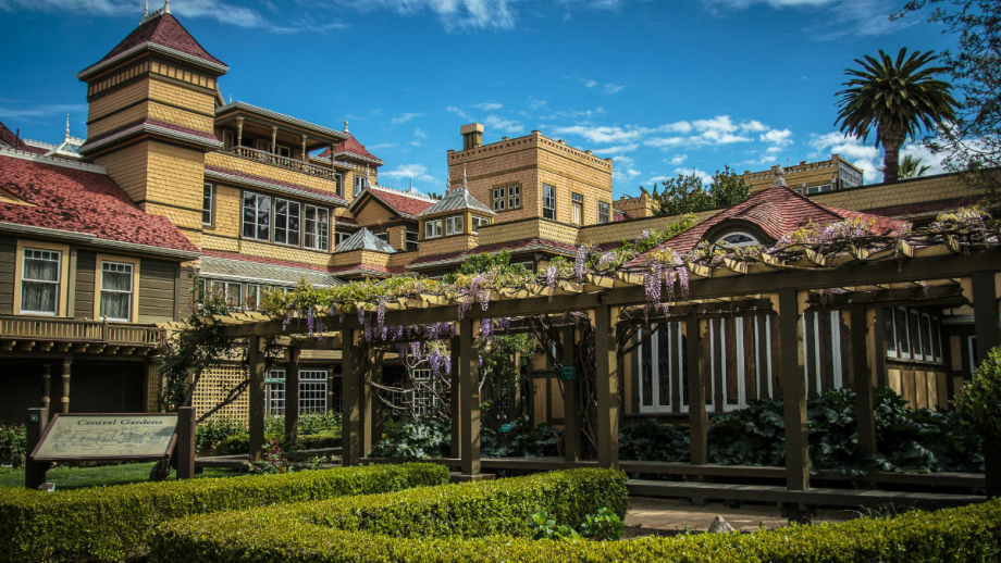 Take a Virtual Tour of the Winchester Mystery House Nerdist