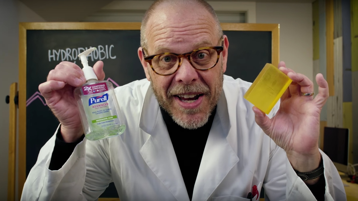 Alton Brown's Take on the Perfect HandWashing Technique Nerdist