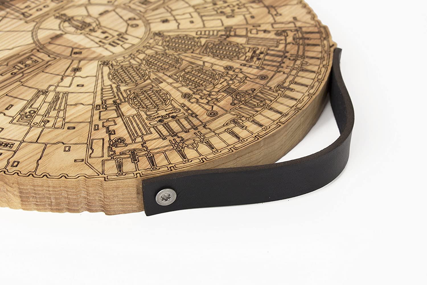 This Millennium Falcon Cutting Board is Not a Hunk of Junk_2