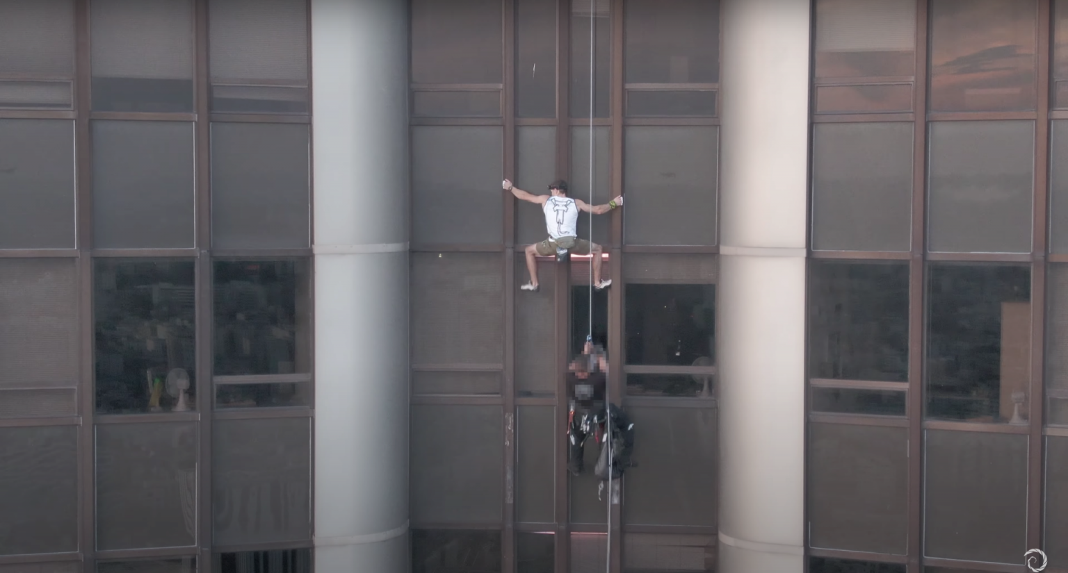 Watch a Climber Scale One of the Tallest Skyscrapers in Paris Nerdist