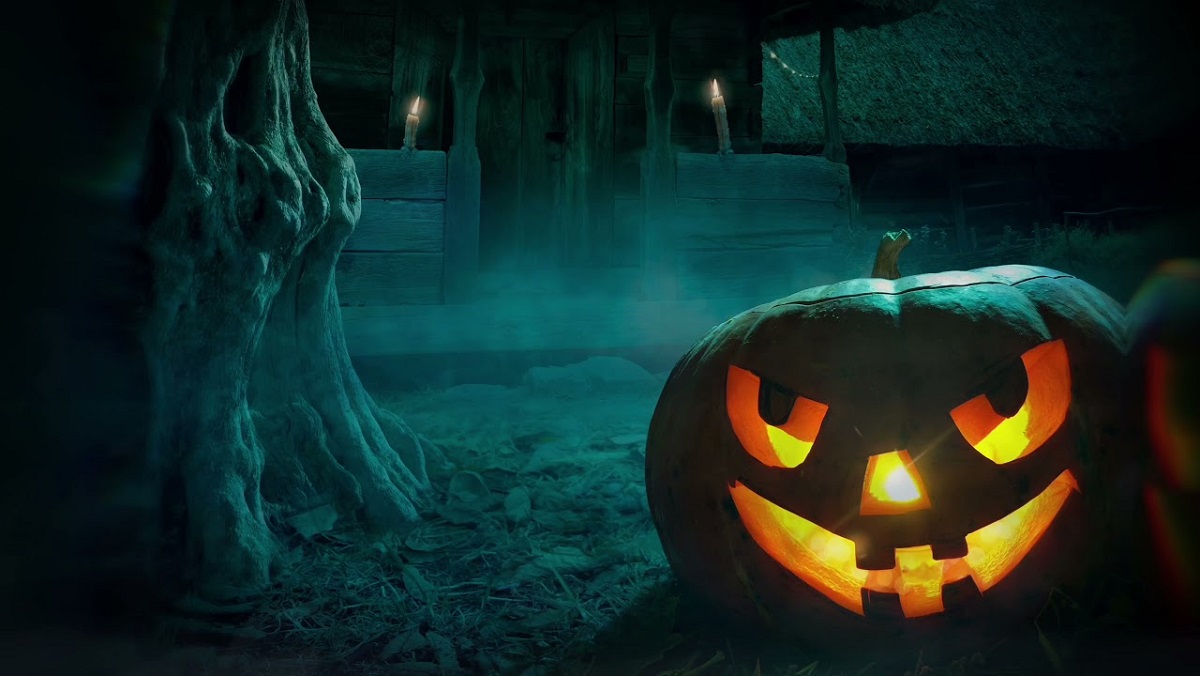 Jack o'lantern from spooky ambiance video.