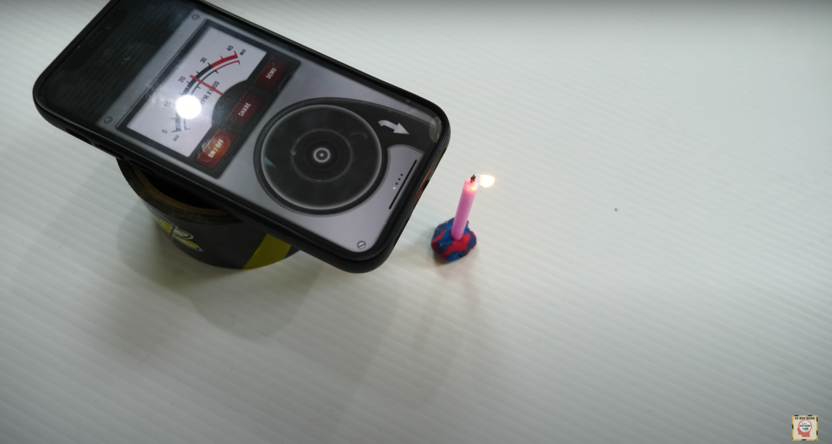 Here’s How a Smartphone App Can Blow Out Birthday Candles Nerdist