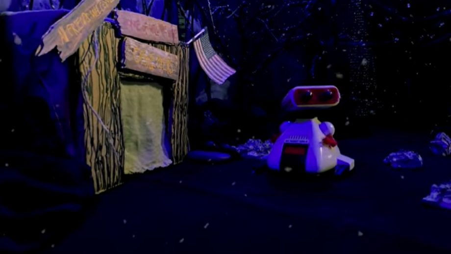 STRANGER THINGS Gets an '80s WindUp Robot Toy Remix Nerdist