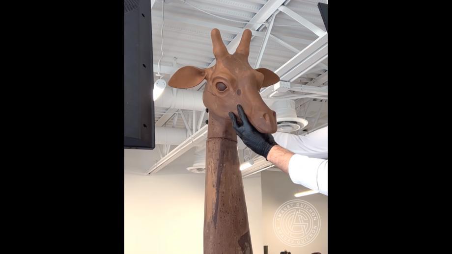 This Eight Foot Tall Giraffe Is Made of Chocolate Nerdist