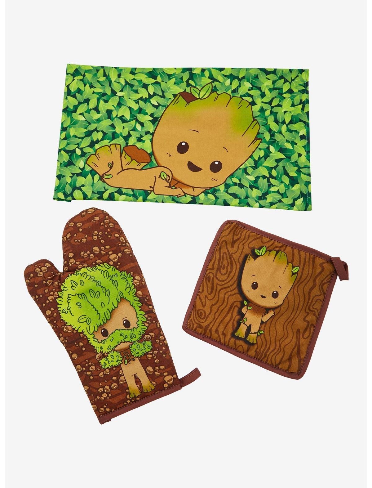 Box Lunch Earth Day Groot merch