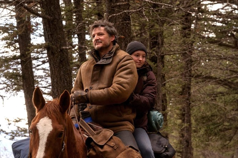 A Chuck E. Cheese Game Show Is Coming, Rachel Zegler Wants to Join STAR ...