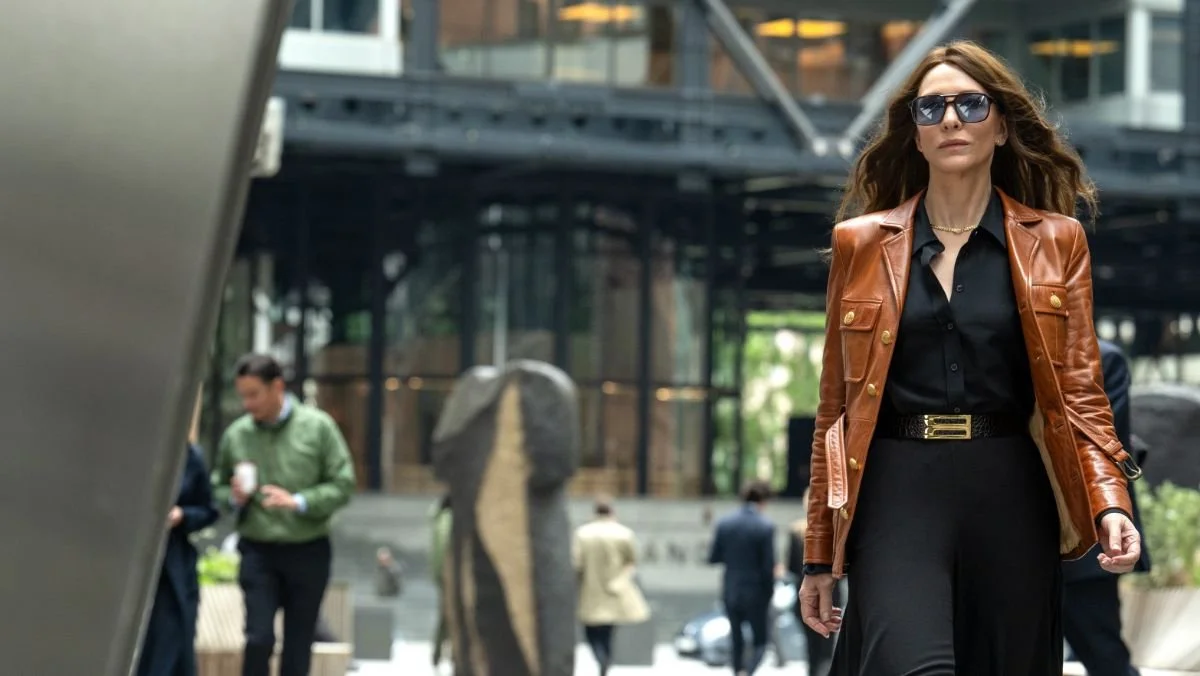Black Bag - Cate Blanchett walking