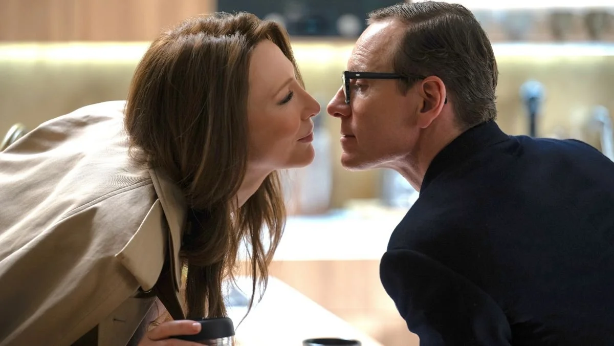 Cate Blanchett and Michael Fassbender almost kissing