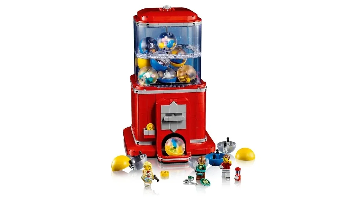 LEGO Vending Machine with minifigures.