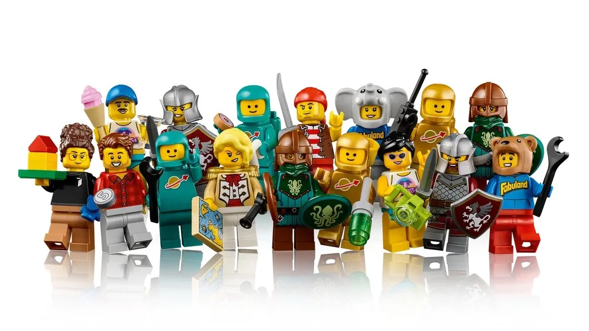 LEGO Vending Machine minifigures. 