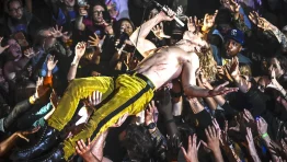 THE VAMPIRE LESTAT Rocks Out in Behind-the-Scenes Featurette and Images