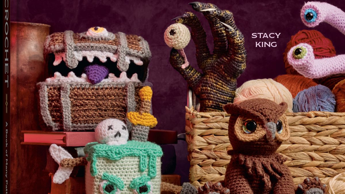 dungeons and dragons d&D crochet book (1)