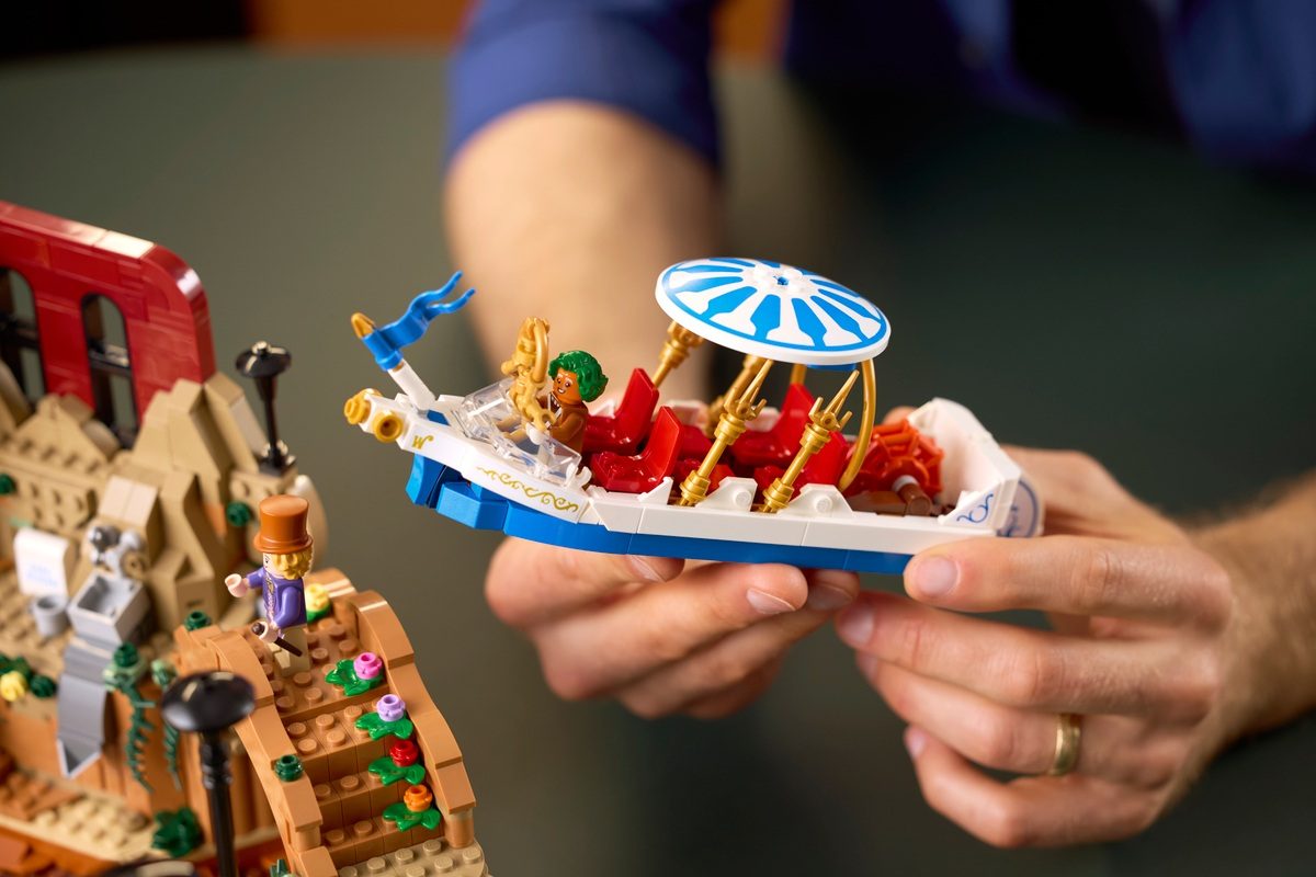 The boat from the LEGO Ideas Willy Wonka u0026 the Chocolate Factory set.