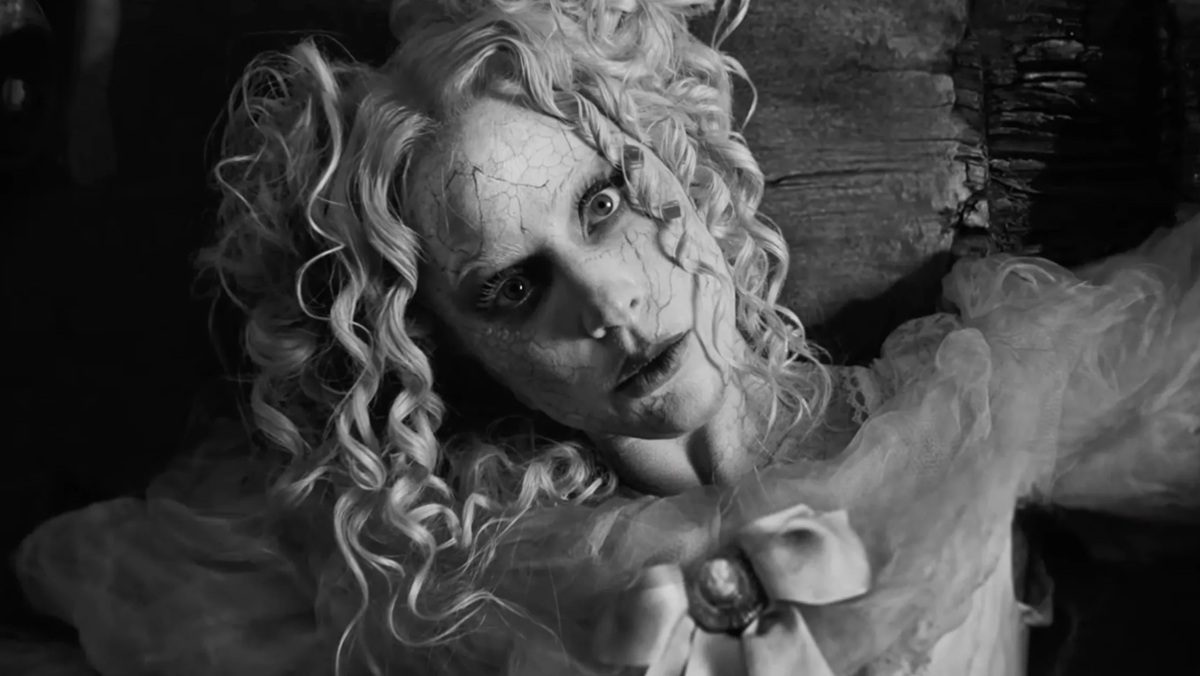 Gaga Is Truly Mother Monster in Tim Burton ‘Dead Dance’ Video_1