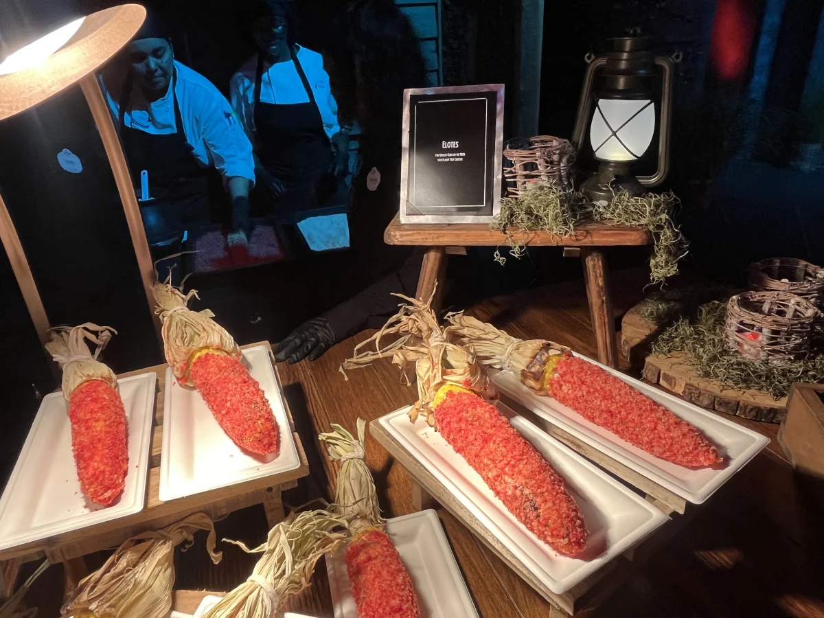 best Halloween Horror Nights 2025 food Universal Orlando Elotes